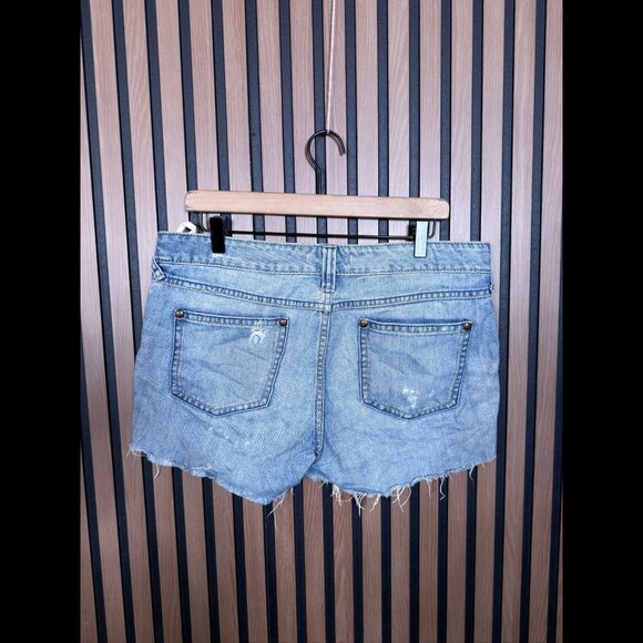 Free People Jean Shorts 31 Womens Blue Distressed Cut Off Denim 3.5” Inseam - Picture 2 of 7